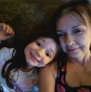 Meet your Posher, Debra